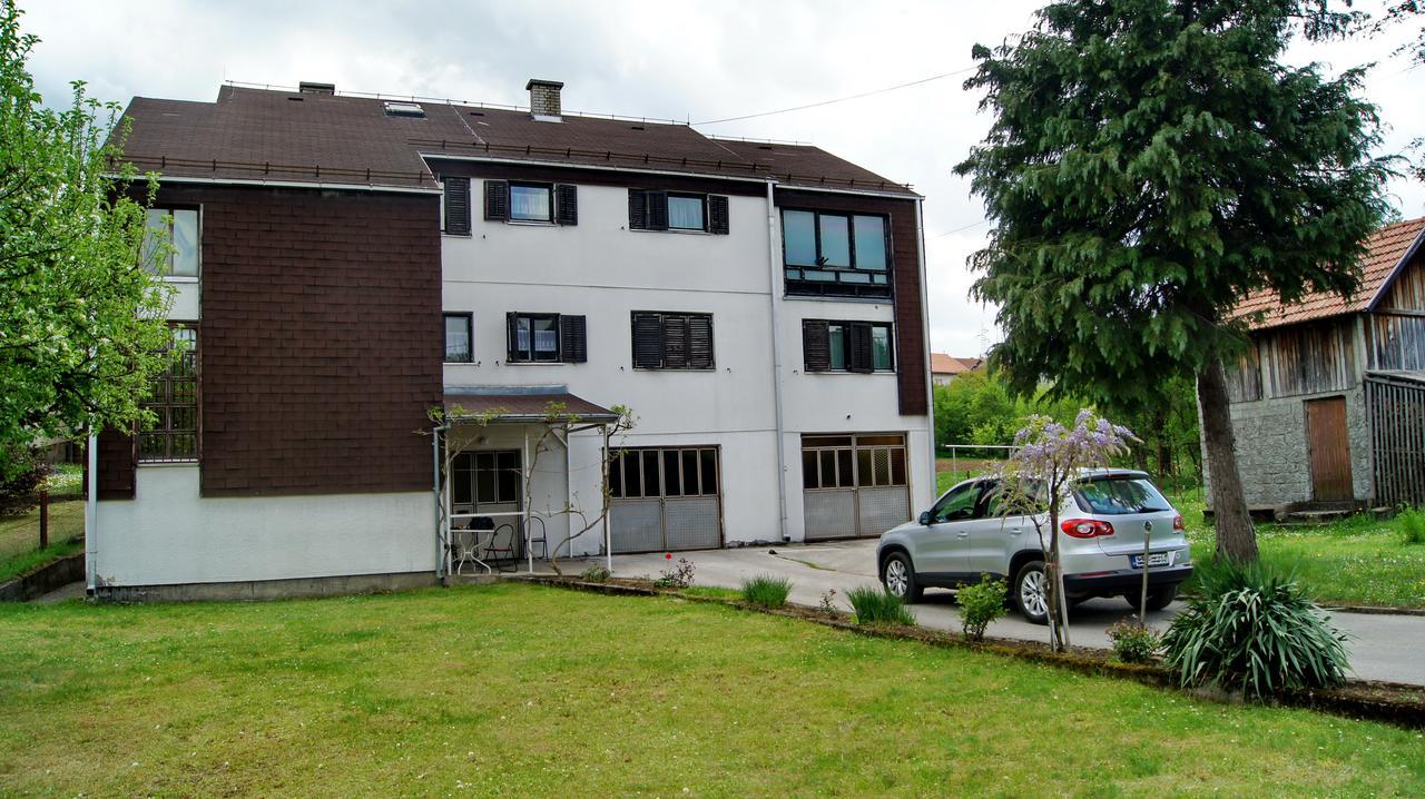 Guesthouse Trikic Drvar Εξωτερικό φωτογραφία